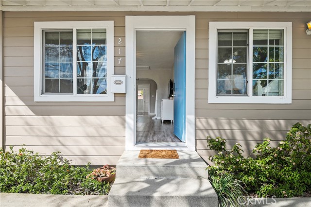 Detail Gallery Image 2 of 36 For 217 E Carroll Ave a,  Glendora,  CA 91741 - 2 Beds | 1 Baths