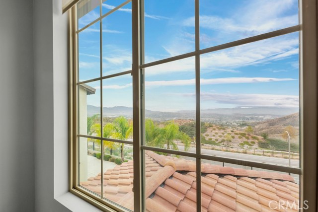 Image 29 of 62 For 18348 Cachet