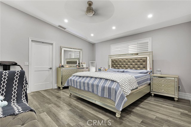 13046 Bermuda Dunes Drive, Victorville CA: https://media.crmls.org/medias/8743c845-6119-4f85-8529-e71eb9ffe753.jpg