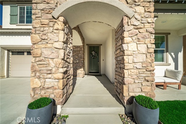 11298 Finders Court, Corona CA: https://media.crmls.org/medias/87440ec3-b69a-4e2f-a48f-853d03955eaa.jpg