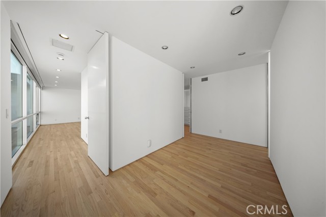 Detail Gallery Image 26 of 39 For 519 Santa Ana, Newport Beach,  CA 92663 - 4 Beds | 4/1 Baths