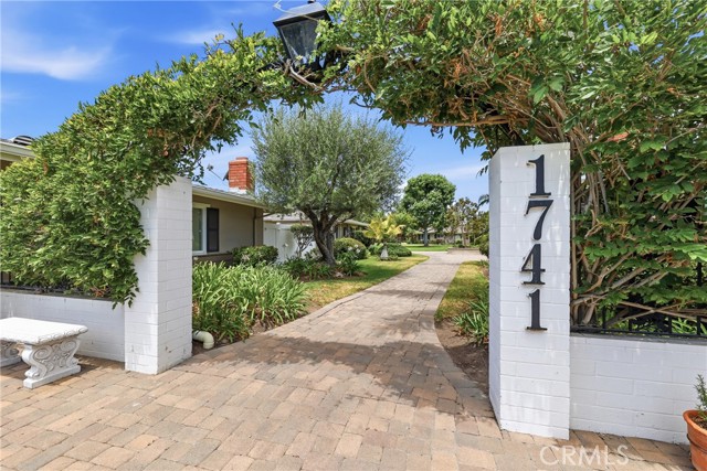 Front Image Thumbnail for CRLG26125978