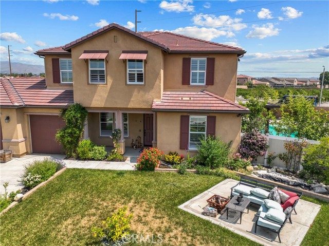 1600 Liv Court, Redlands CA: https://media.crmls.org/medias/8744c211-707f-44dd-b8d6-f80cab885845.jpg