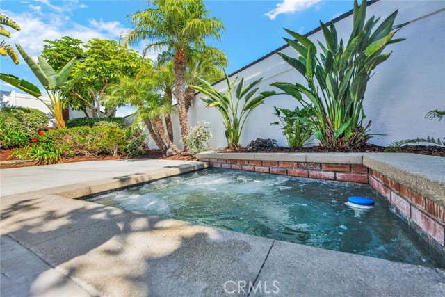 Detail Gallery Image 44 of 65 For 804 Gardenia, Corona Del Mar,  CA 92625 - 2 Beds | 2 Baths