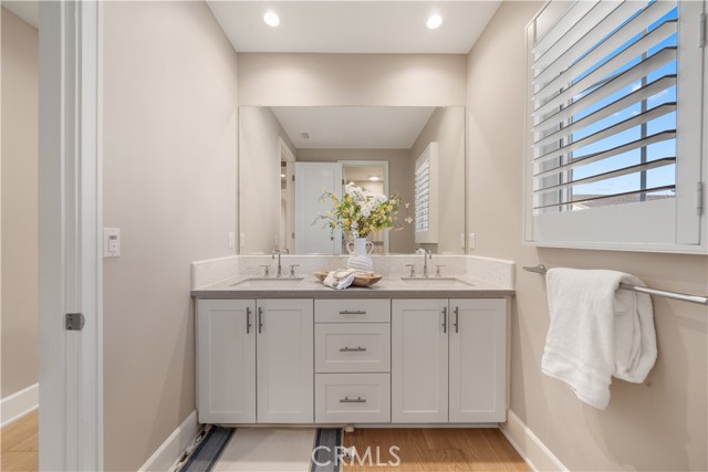 Detail Gallery Image 38 of 56 For 126 Bellini, Irvine,  CA 92602 - 4 Beds | 3/1 Baths