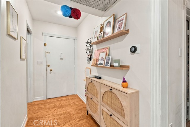 10240 Camarillo, 115 photo 22