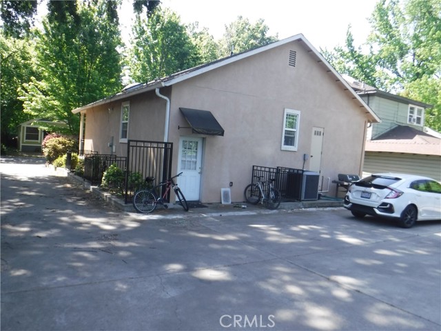 480 E 3rd Street, Chico CA: https://media.crmls.org/medias/8746bedf-4504-4fbe-911f-e7eb8f9e0209.jpg