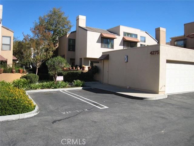 4275 Las Virgenes Road, Calabasas CA: https://media.crmls.org/medias/8746cef3-5474-4f0e-855d-652da41c6688.jpg