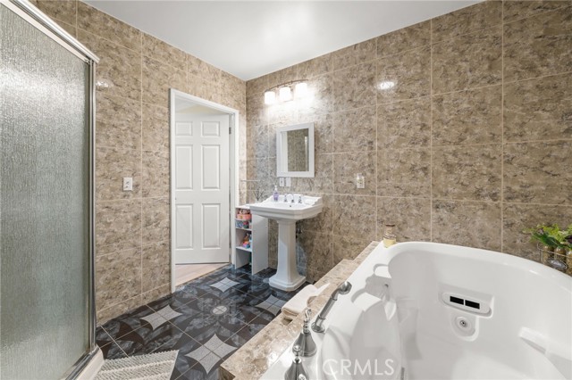 Detail Gallery Image 21 of 35 For 1263 Bresee Ave, Pasadena,  CA 91104 - 3 Beds | 2 Baths