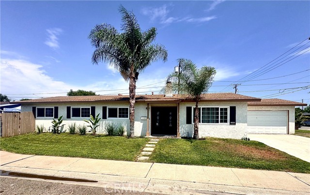 Detail Gallery Image 1 of 22 For 1029 W Sycamore Ave, Orange,  CA 92868 - 4 Beds | 2 Baths