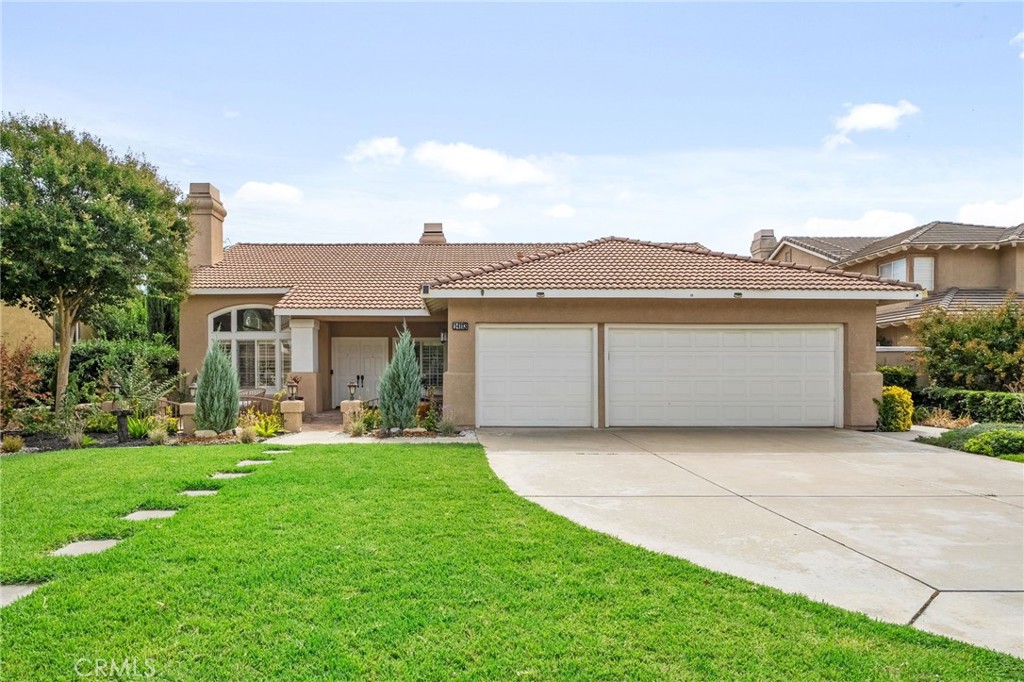 14113 Los Robles
