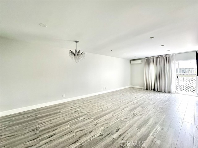409 Burchett Street, Glendale CA: https://media.crmls.org/medias/87481717-99e6-4901-b38c-c7fb106b5a22.jpg