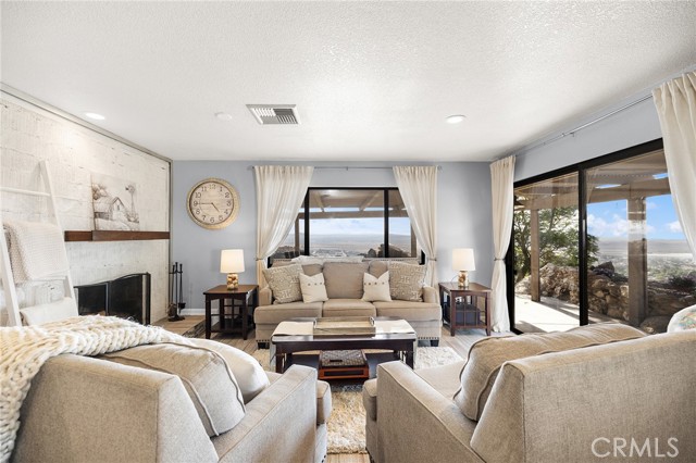 29740 Nogues Road, Nuevo CA: https://media.crmls.org/medias/8748a3de-8389-4b35-9ae7-84198681d808.jpg