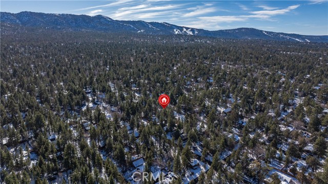 259 Victoria Lane, Sugarloaf CA: https://media.crmls.org/medias/8748fde7-8995-4306-b823-563da40bdcd5.jpg