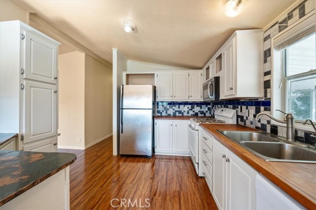 Detail Gallery Image 9 of 35 For 765 Mesa View Dr. #276,  Arroyo Grande,  CA 93420 - 3 Beds | 2 Baths