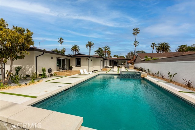 Detail Gallery Image 53 of 75 For 3841 Pacific Ave, Long Beach,  CA 90807 - 5 Beds | 5 Baths