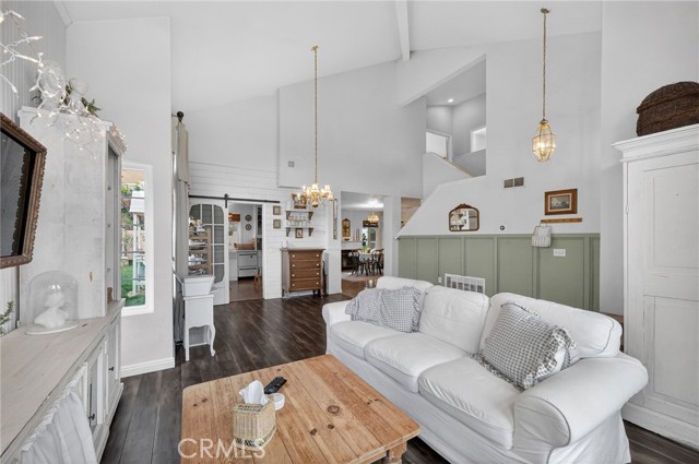 Detail Gallery Image 9 of 55 For 29737 Calle Palmas, Temecula,  CA 92591 - 4 Beds | 3 Baths