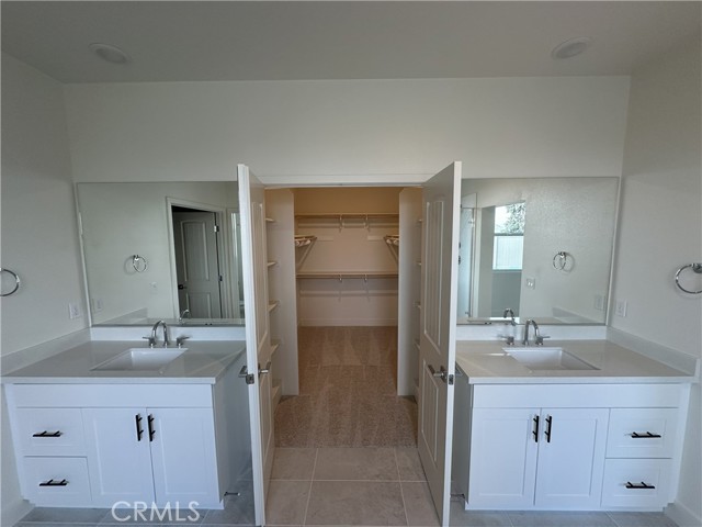 Detail Gallery Image 15 of 16 For 6057 Saddlehorn Ln, Jurupa Valley,  CA 92509 - 4 Beds | 3/1 Baths