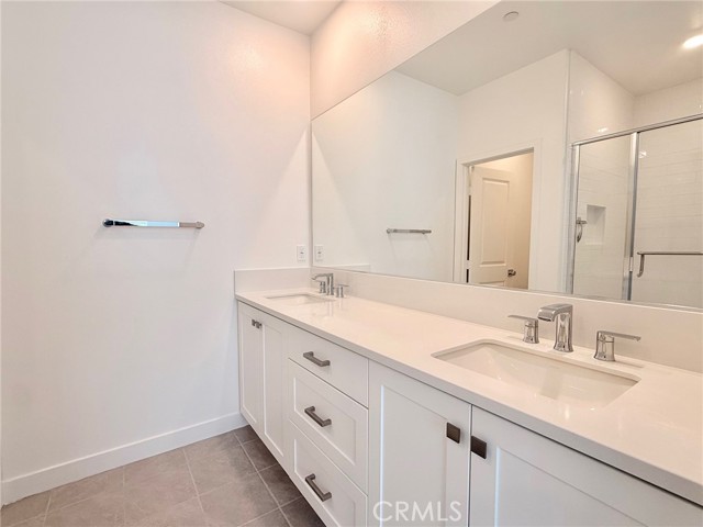 Detail Gallery Image 21 of 32 For 1677 W Lincoln #103,  Anaheim,  CA 92801 - 2 Beds | 2/1 Baths