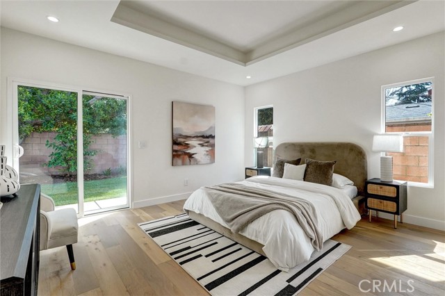 Detail Gallery Image 19 of 49 For 6852 6854 Atoll Avenue, North Hollywood,  CA 91605 - 4 Beds | 4 Baths