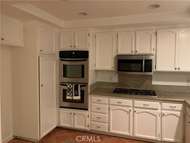 5246 Calderon Road, Woodland Hills CA: https://media.crmls.org/medias/874c0f88-7251-482b-94e0-f4e3c1eb2683.jpg