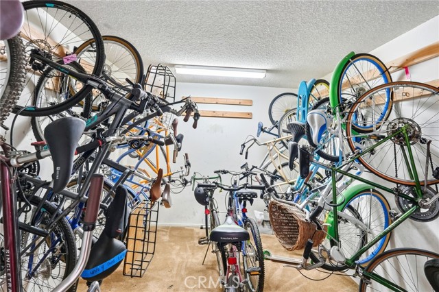 Detail Gallery Image 49 of 58 For 11127 La Maida #9,  North Hollywood,  CA 91601 - 3 Beds | 2/1 Baths