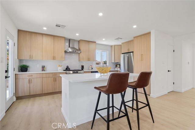 Detail Gallery Image 8 of 36 For 16817 Index St, Granada Hills,  CA 91344 - 4 Beds | 2 Baths