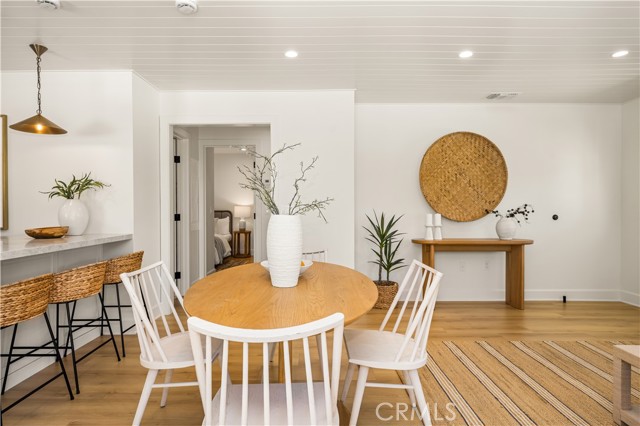2134 Orange Avenue, Costa Mesa CA: https://media.crmls.org/medias/874e1feb-6a6b-479b-a0b6-8cae6fc7a204.jpg