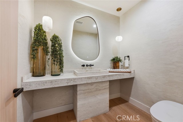 Detail Gallery Image 8 of 36 For 16252 Addison St, Encino,  CA 91436 - 7 Beds | 7/1 Baths