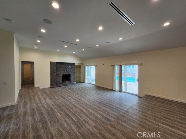 Detail Gallery Image 9 of 43 For 9462 Givens, Northridge,  CA 91325 - 4 Beds | 5 Baths