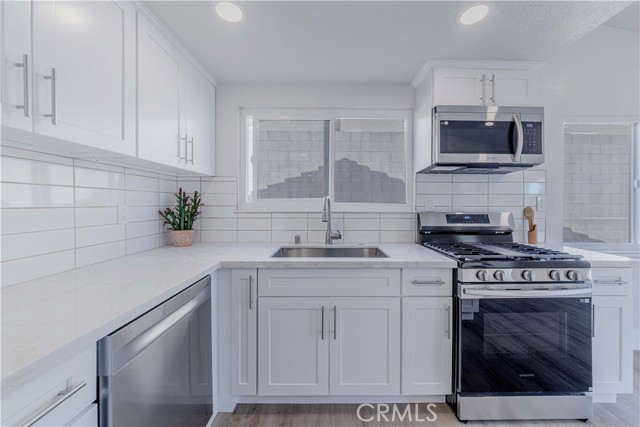 6923 Sundown Drive, Jurupa Valley CA: https://media.crmls.org/medias/8750bd13-0e11-48cf-b81f-0883976fa442.jpg