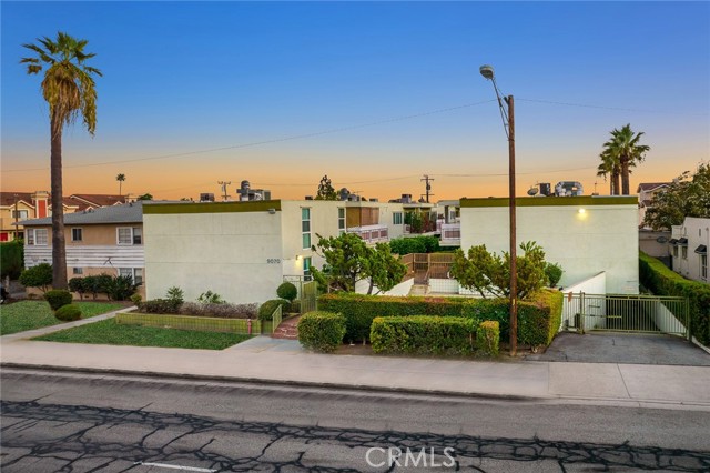 Detail Gallery Image 1 of 1 For 9070 Huntington Dr #6,  San Gabriel,  CA 91775 - 2 Beds | 2 Baths