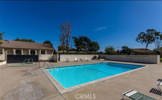 502 Holly Avenue, Oxnard CA: https://media.crmls.org/medias/87519030-4747-43ea-950a-f64bebdddb2b.jpg