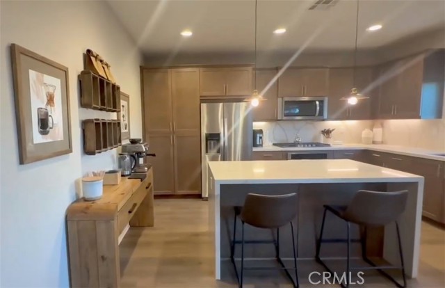 Detail Gallery Image 5 of 10 For 30790 Expedition Dr, Winchester,  CA 92596 - 4 Beds | 3/1 Baths