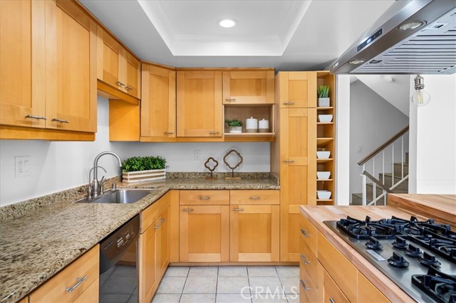 2000 Mathews Avenue, Redondo Beach, California 90278, 2 Bedrooms Bedrooms, ,2 BathroomsBathrooms,Residential,Sold,Mathews,SB22083449