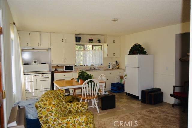 Detail Gallery Image 15 of 29 For 39580 Saunders, Bass Lake,  CA 93604 - 3 Beds | 3 Baths