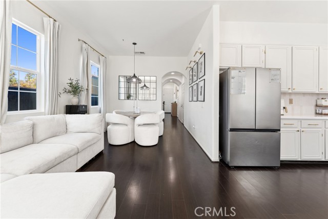 1474 De La Vina Street, Chula Vista CA: https://media.crmls.org/medias/87547304-48c9-4981-90fe-eaba718db62f.jpg