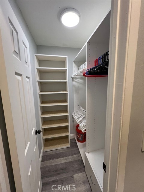 Detail Gallery Image 7 of 15 For 18620 Hatteras St #113,  Tarzana,  CA 91356 - 2 Beds | 2 Baths