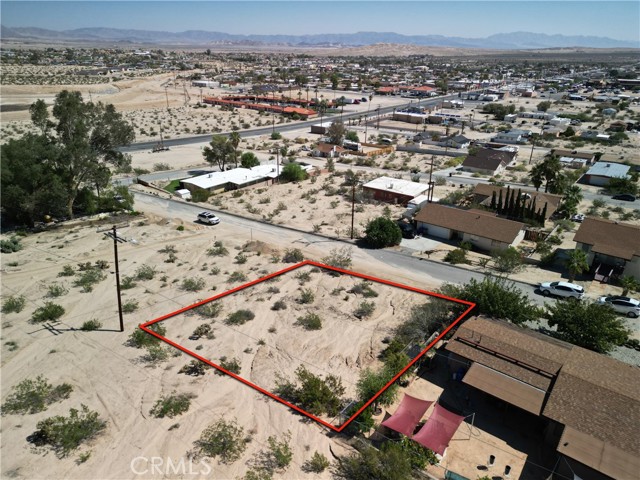 Detail Gallery Image 10 of 18 For 777 Hillside, Twentynine Palms,  CA 92277 - – Beds | – Baths