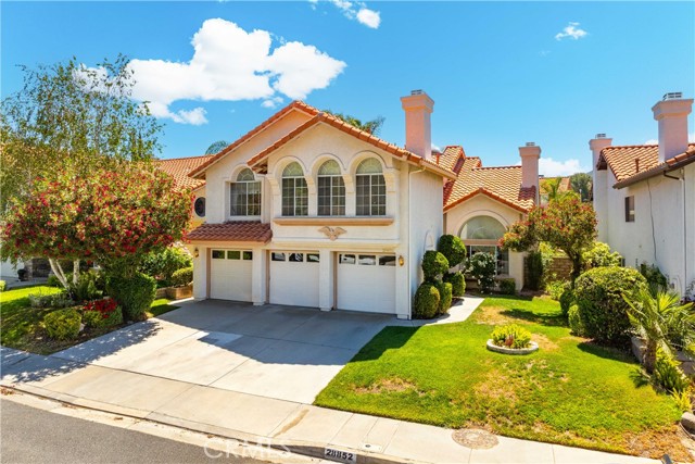 28852 Woodside Drive, Saugus CA: https://media.crmls.org/medias/875517e6-1822-4dd2-a124-71dcb60dddcc.jpg