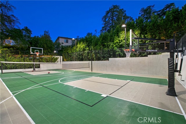 Detail Gallery Image 15 of 56 For 4509 Noeline Ave, Encino,  CA 91436 - 6 Beds | 6/1 Baths