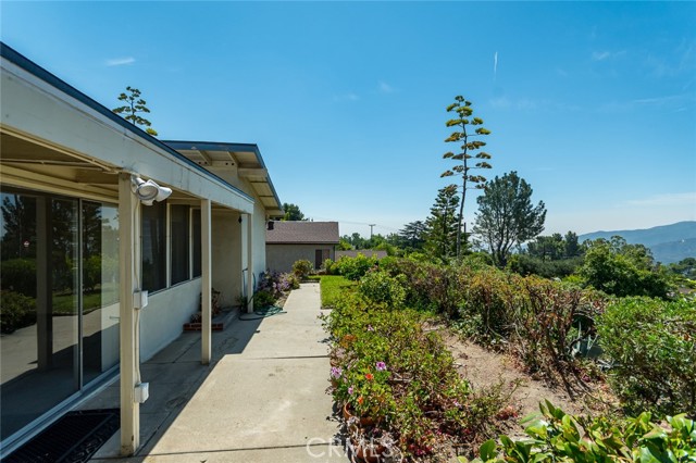 3614 Burritt Way, Glendale CA: https://media.crmls.org/medias/8756047d-616a-457b-b05b-a2cec3f480f6.jpg