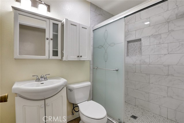 21822 Jinetes, Mission Viejo CA: https://media.crmls.org/medias/87566d3f-ed59-4c50-9a82-a2cd5e51cd8f.jpg