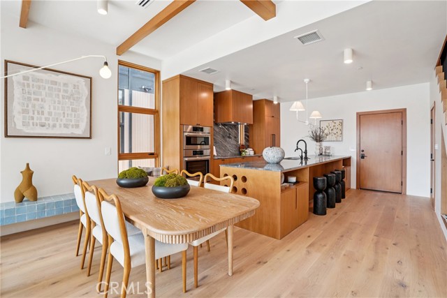 Image 18 of 66 For 647 Navy Street