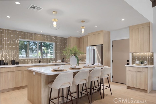 23616 Mariano Street, Woodland Hills CA: https://media.crmls.org/medias/87573a69-bf50-4dd5-9f42-a6edb71fce2b.jpg