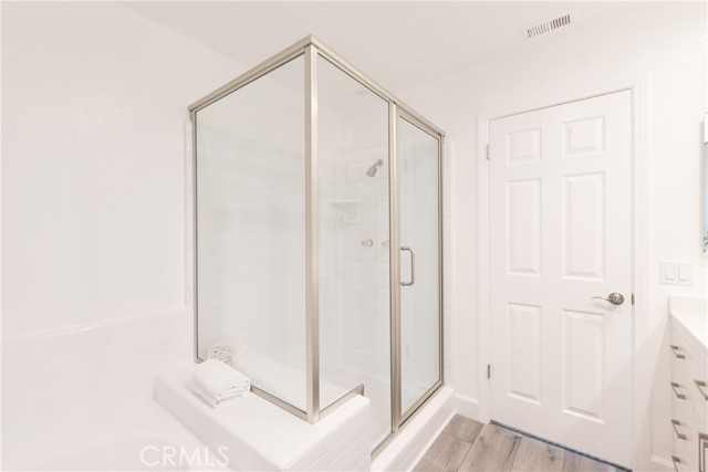 Detail Gallery Image 38 of 75 For 2205 Clark Ln a,  Redondo Beach,  CA 90278 - 3 Beds | 2/1 Baths