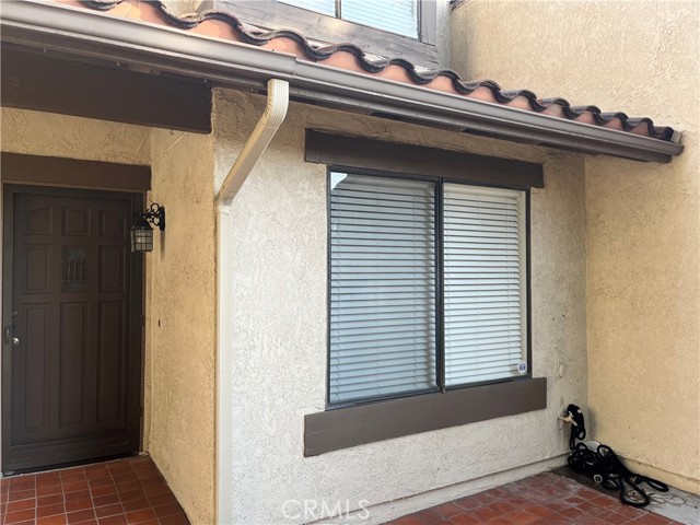 Detail Gallery Image 3 of 12 For 9815 Casiano Ct, Rancho Cucamonga,  CA 91730 - 2 Beds | 2/1 Baths