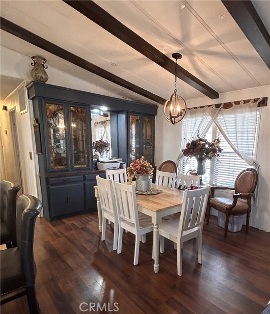 31816 Avenue E, Yucaipa CA: https://media.crmls.org/medias/8759de1e-bd36-44af-b99f-97cba33fccc3.jpg