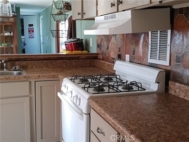 Detail Gallery Image 8 of 17 For 2100 Soapmine Rd #44,  Barstow,  CA 92311 - 2 Beds | 1/1 Baths