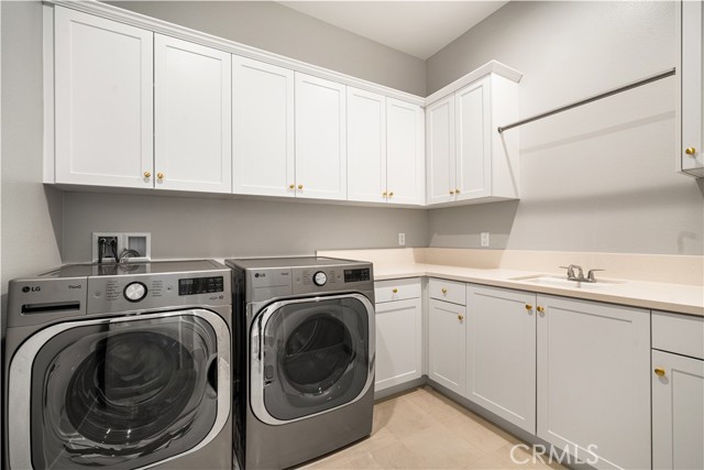 Detail Gallery Image 24 of 55 For 12043 Red Hawk Lane, Porter Ranch,  CA 91326 - 4 Beds | 4/1 Baths